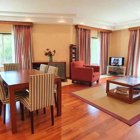 Classic 2Bdr Apartment Near Beach By Lovelystay ラゴア エクステリア 写真