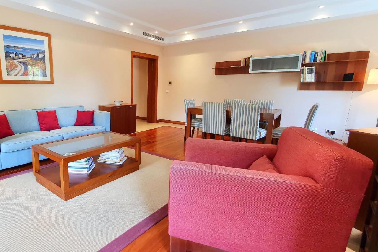 Classic 2Bdr Apartment Near Beach By Lovelystay ラゴア エクステリア 写真