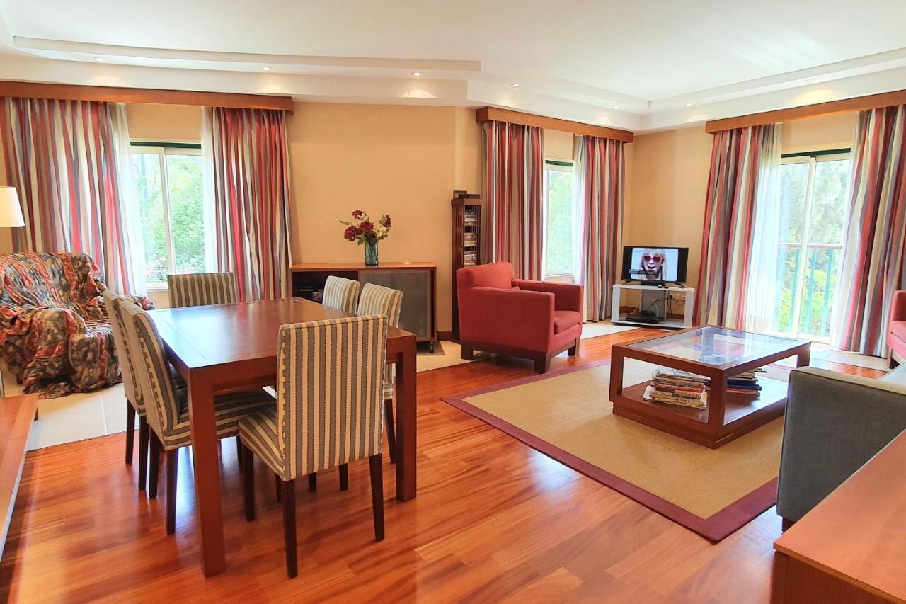 Classic 2Bdr Apartment Near Beach By Lovelystay ラゴア エクステリア 写真